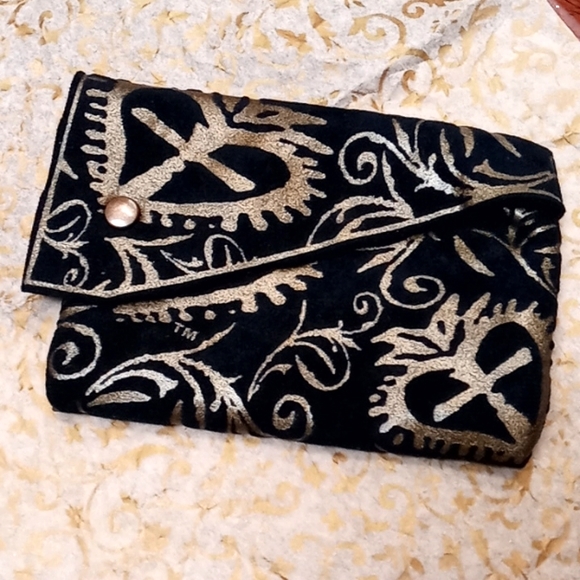 Virgins Saints & Angels Jewelry - ✨ Virgins Saints & Angels Black & Gold Plush Pouch NEW!